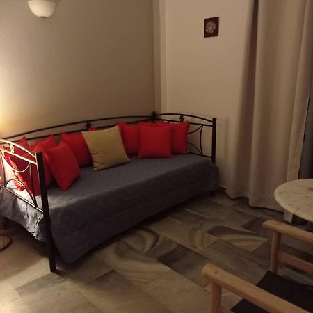 Kantouni Guest House By The Sea 바트시 외부 사진