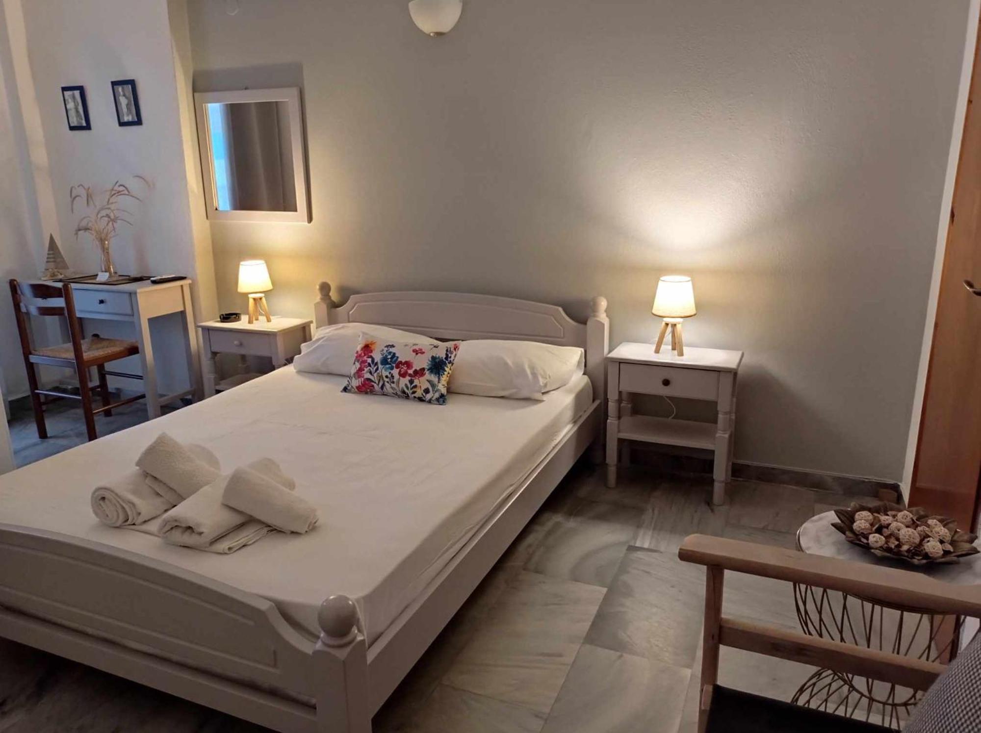 Kantouni Guest House By The Sea 바트시 외부 사진