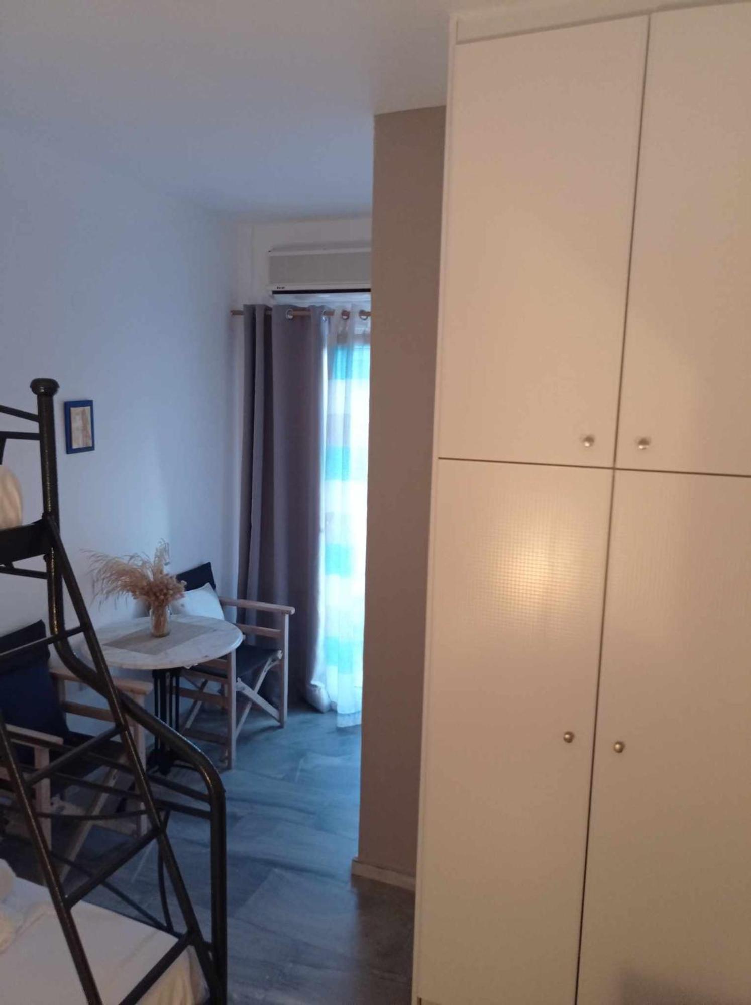 Kantouni Guest House By The Sea 바트시 외부 사진