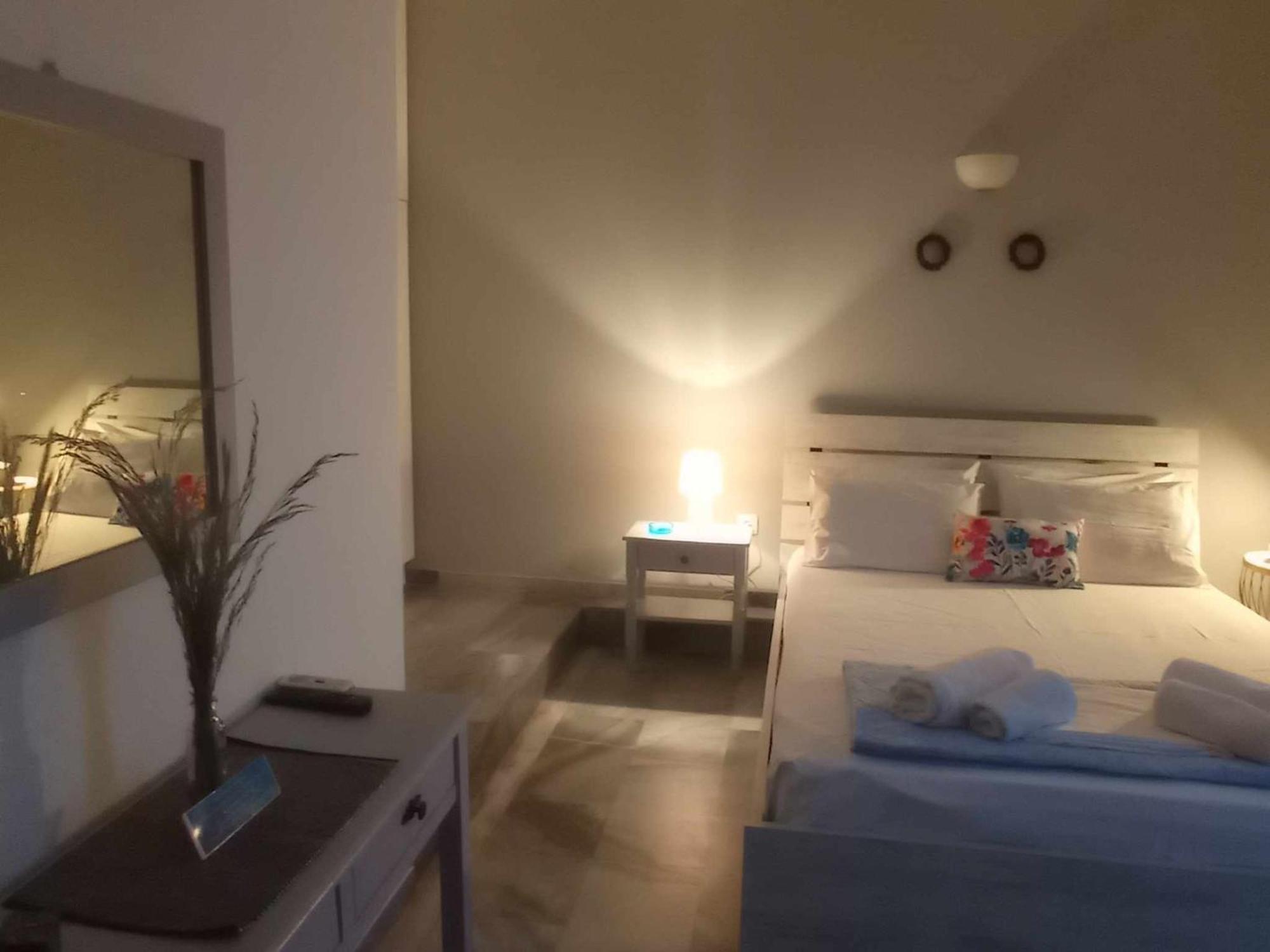 Kantouni Guest House By The Sea 바트시 외부 사진